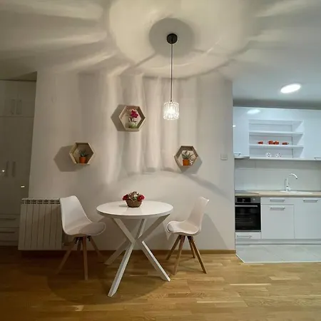 Vera's Place Appartement *