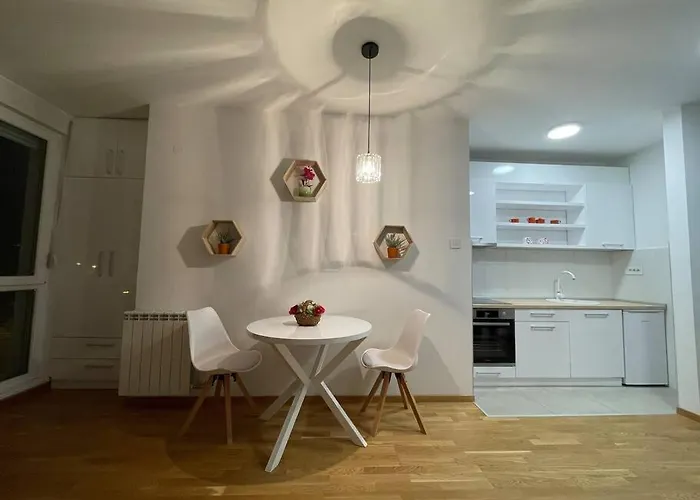 Vera's Place Apartament *